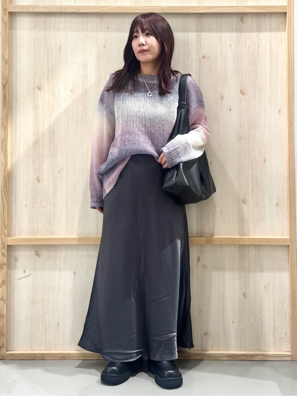 nanaさんの「THE SHOP TK｜スペースダイ透かし編みニット」を使ったコーディネート