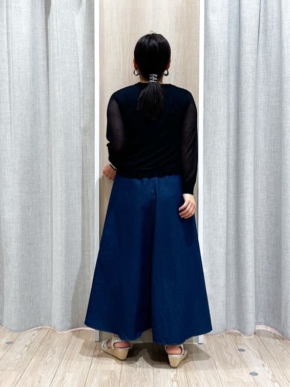 naoさんの「grove｜【雑誌掲載】洗えるシアーカーディガン」を使ったコーディネート