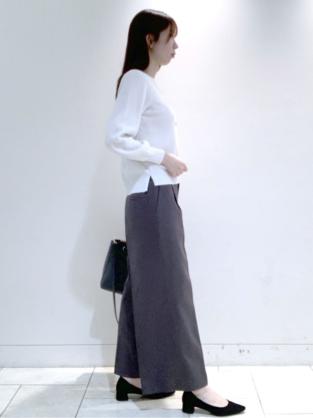 ヤマグチさんの「Reflect｜【選べる8色／スカートにもパンツにも◎】ウール混ボートネックニット」を使ったコーディネート