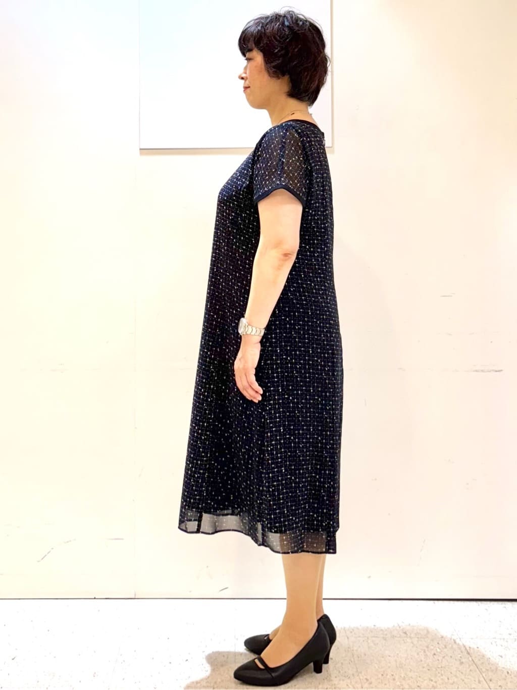 ヤスコさんの「Reflect｜【WEB先行カラーあり／マシンウォッシュ可／ナローベルト付き】オフボディツイードチェックワンピース」を使ったコーディネート
