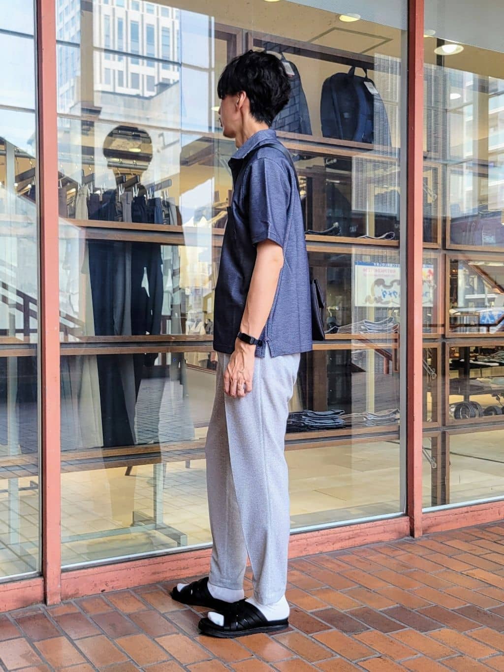 piroyaさんの「TAKEO KIKUCHI｜【抗菌防臭／9色5サイズ展開】ハニカムメランジ ポロシャツ」を使ったコーディネート