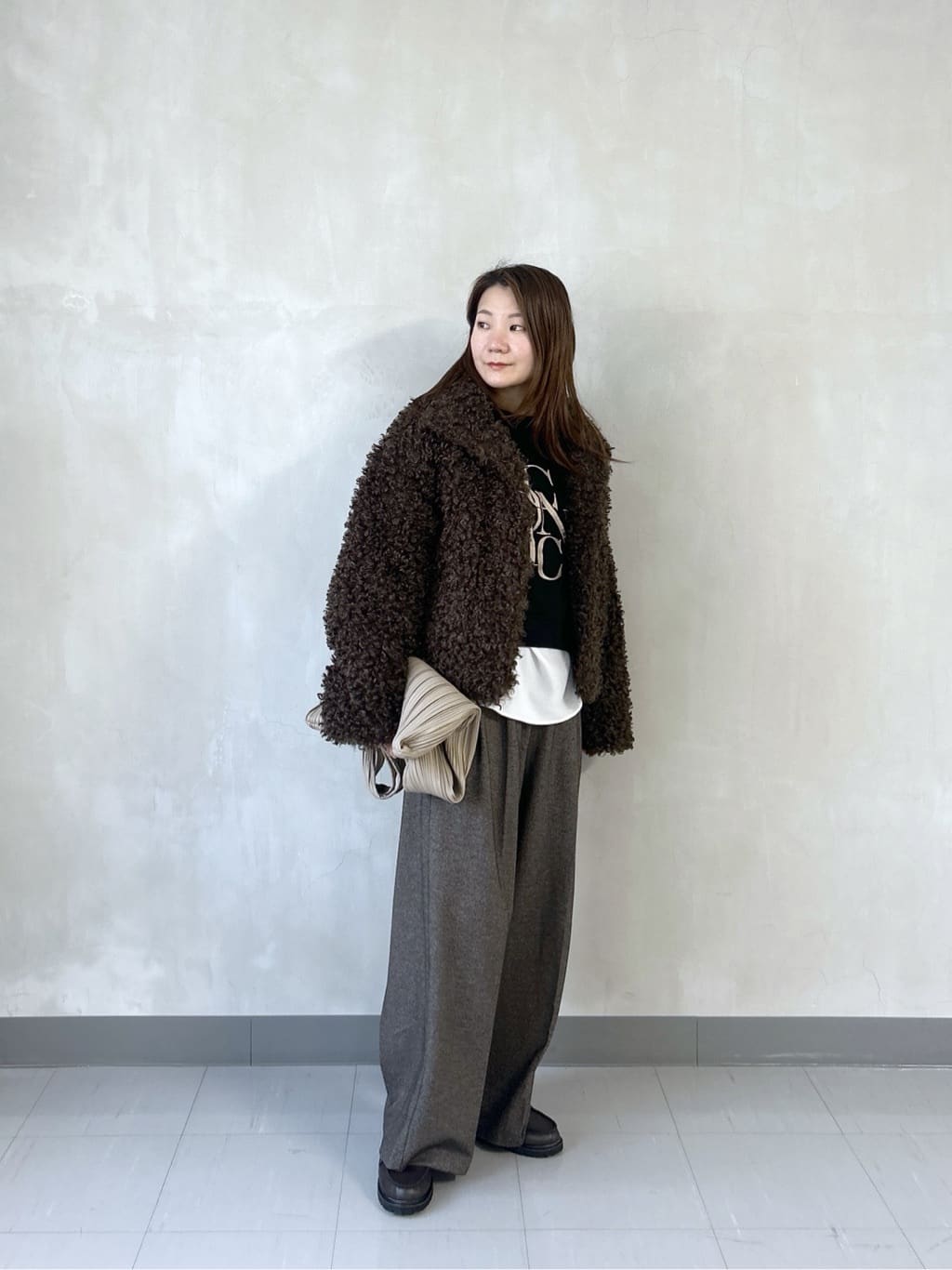 takaさんの「INDIVI｜ツイードタックワイドパンツ」を使ったコーディネート