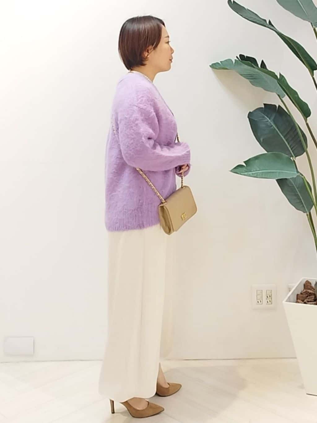 s u g iさんの「UNTITLED｜【ゆったり】アルパカ混シャギー カーディガン」を使ったコーディネート