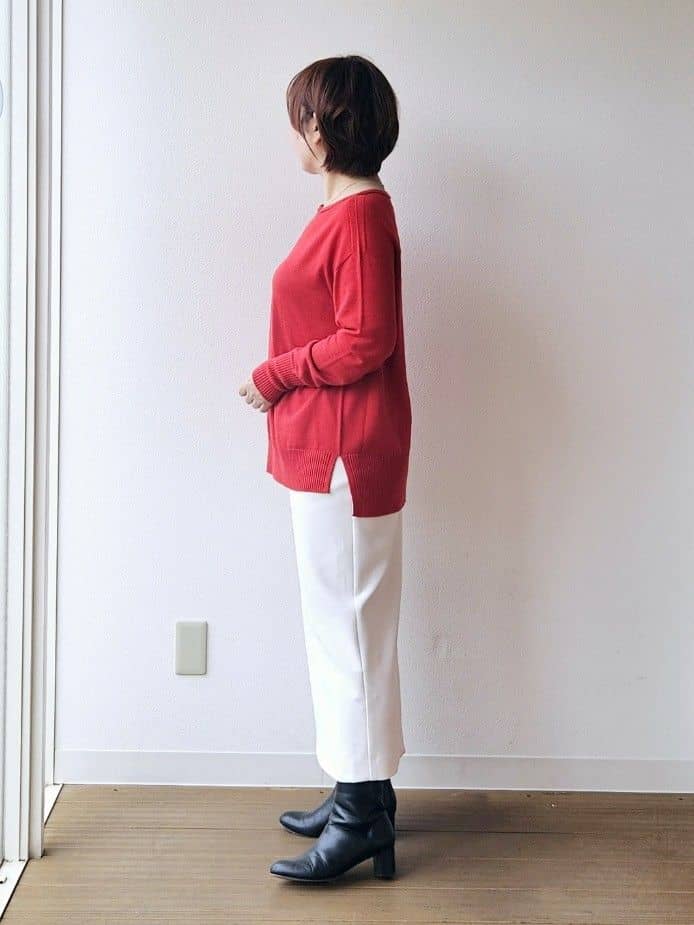 やじまさんの「UNTITLED｜【8色展開/体型カバー】魅せるタイムレスニット」を使ったコーディネート