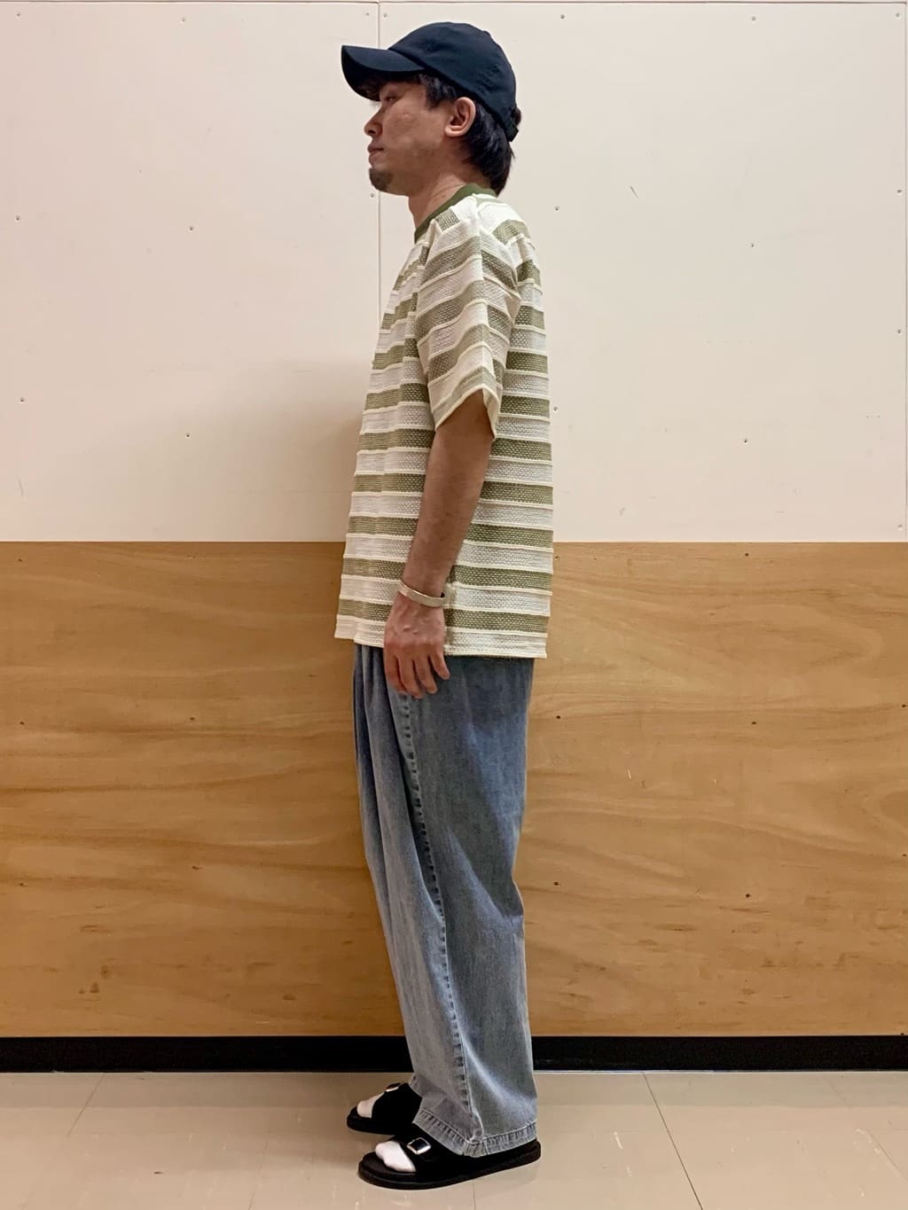 MATUさんの「THE SHOP TK｜変形ボーダー半袖Tシャツ【洗濯機OK】」を使ったコーディネート