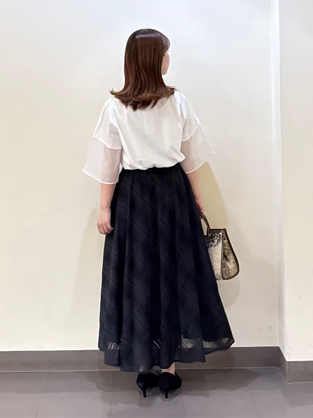 いくみさんの「UNTITLED｜【洗える/五分袖】シアースリーブ プルオーバー」を使ったコーディネート