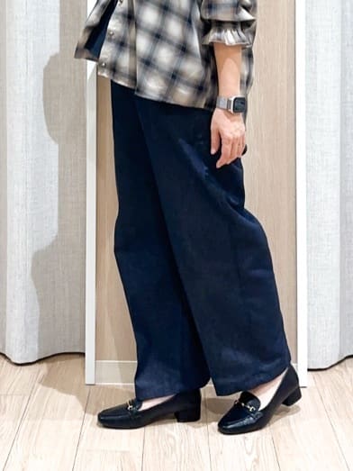 naoさんの「grove｜【2点SET/体型カバー】夏から秋まで着まわせる！プリーツビスチェセットアップ」を使ったコーディネート