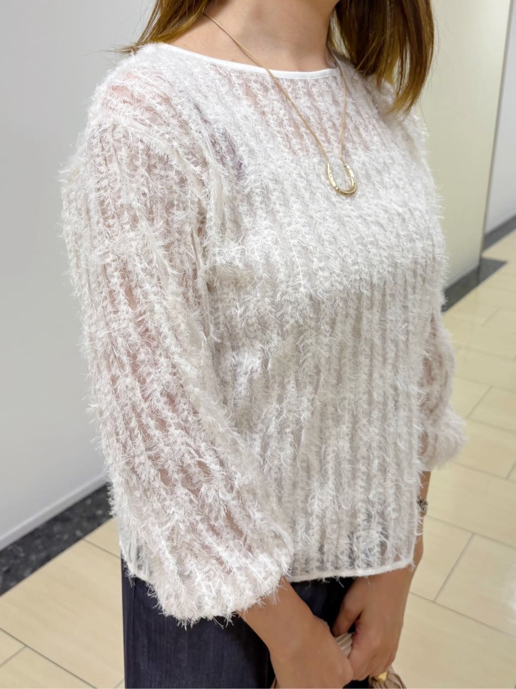 Annaさんの「COUP DE CHANCE｜【手洗い可／日本製】フェザーチュールのブラウス」を使ったコーディネート