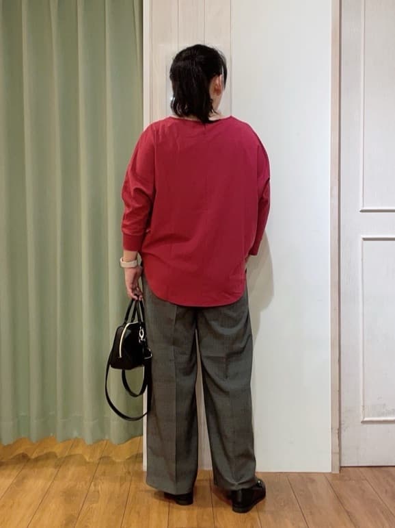 ke-yさんの「SHOO･LA･RUE｜【高レビュー/洗濯後しわになりにくい】1枚でサマ見え 8分袖ドルマンブラウス」を使ったコーディネート