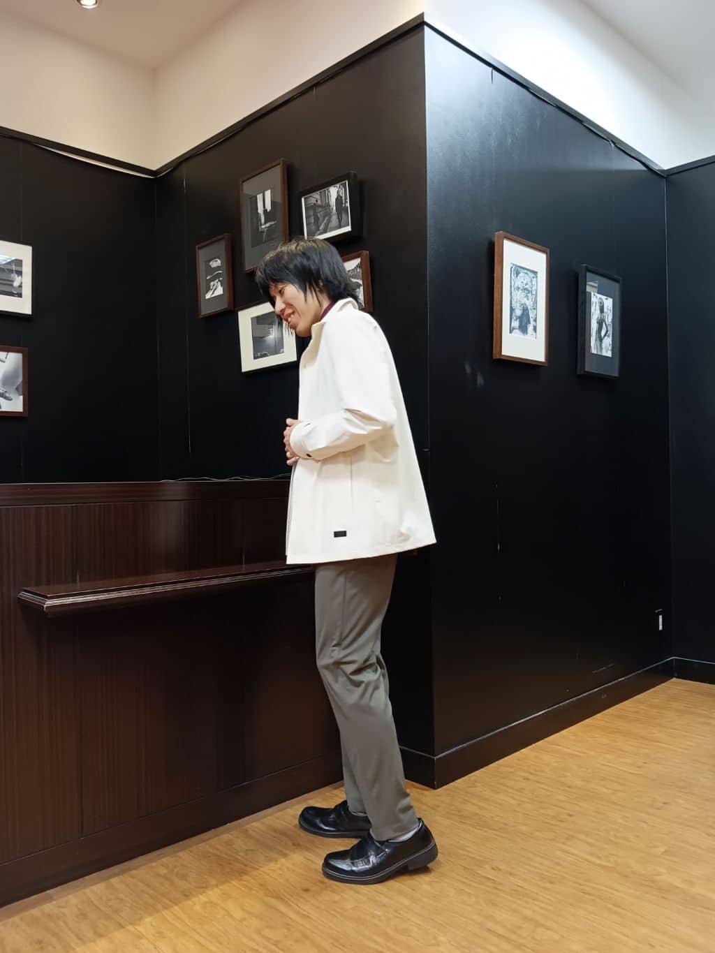 moritaさんの「TAKEO KIKUCHI｜サイドゴアウエスト スリム スラックス」を使ったコーディネート