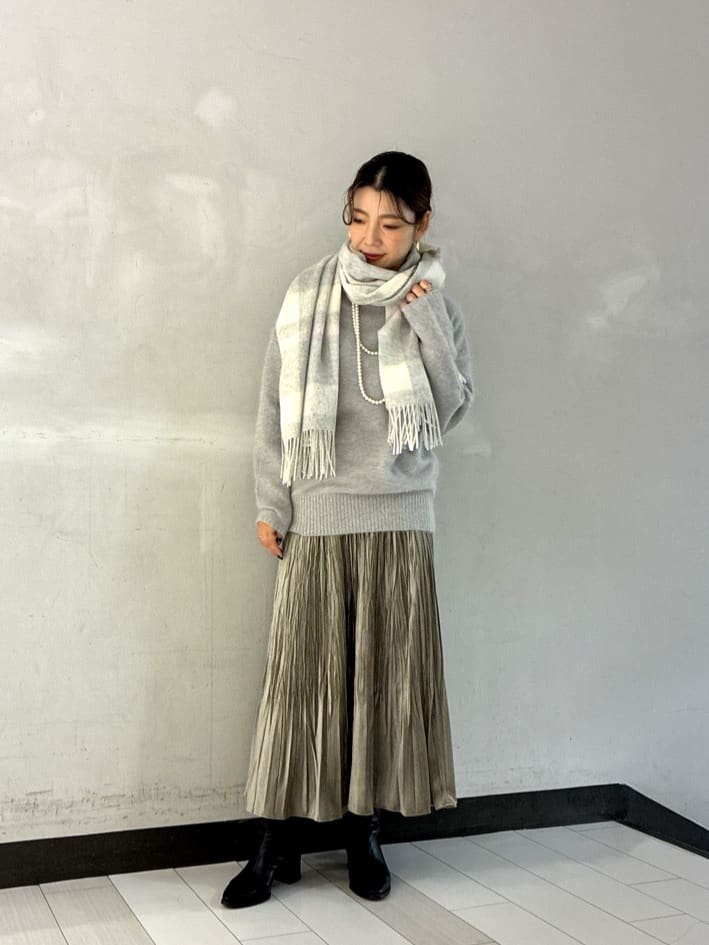 Rinさんの「UNTITLED｜【大人な品格/ふわふわニット】フォックスカシミヤ コクーンニット」を使ったコーディネート