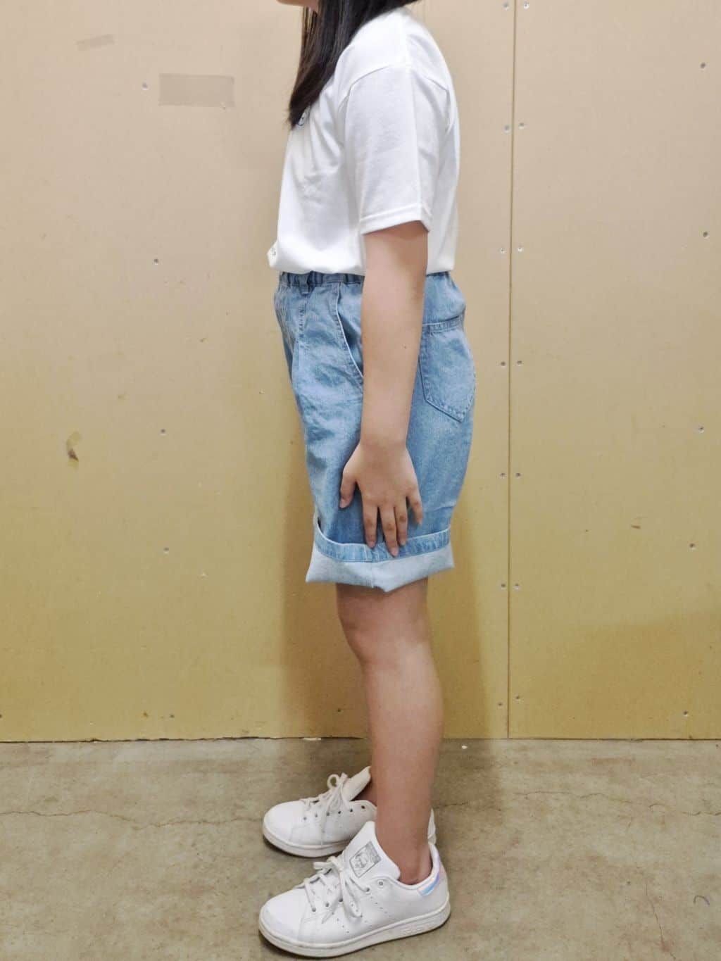 ひさえさんの「THE SHOP TK｜【110－160】デニム＆カモフラ柄ハーフパンツ/洗濯機OK」を使ったコーディネート