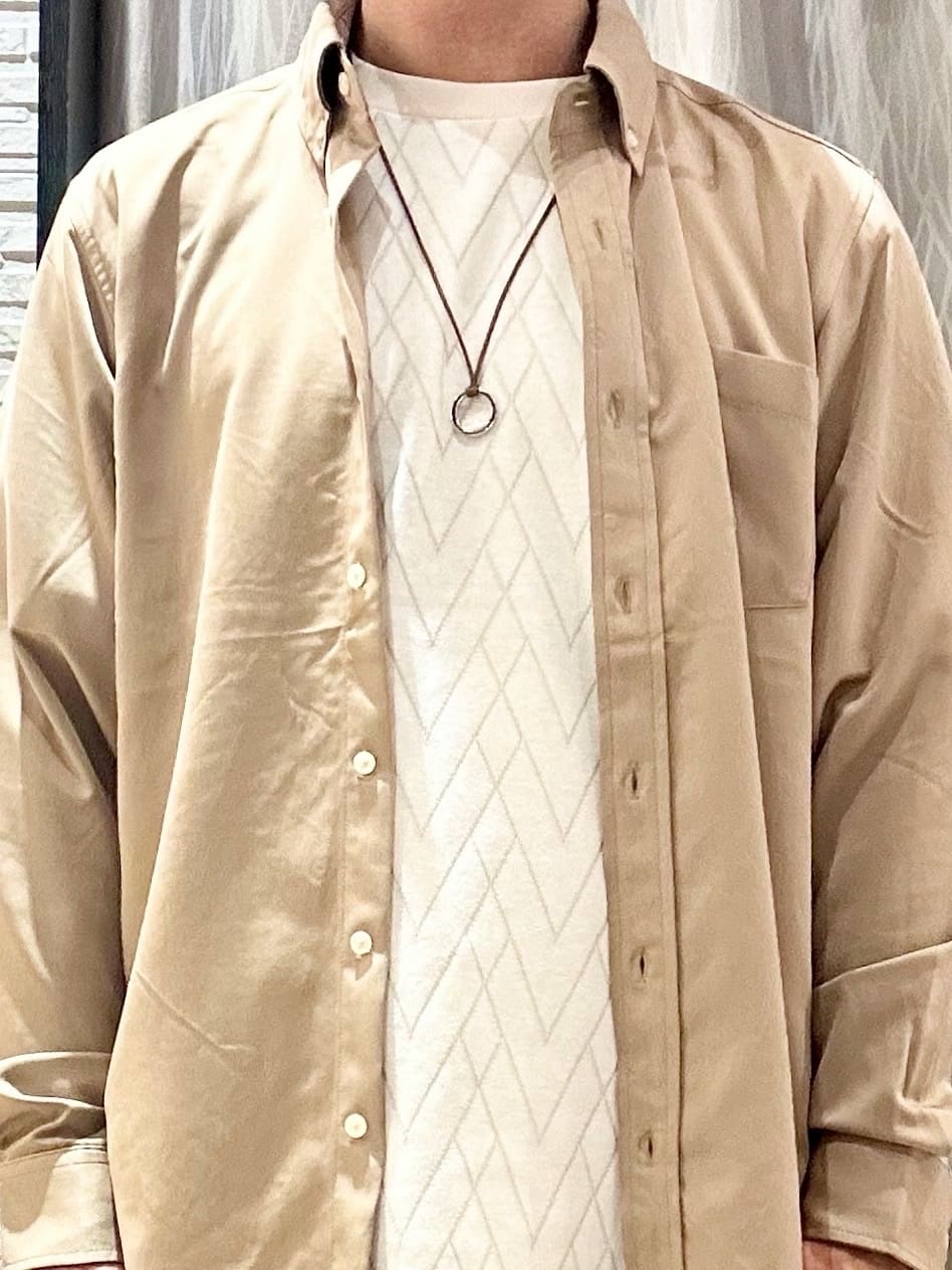 KENJI Iさんの「THE SHOP TK｜スムースファイバー長袖シャツ 【吸水速乾/UVカット/軽量/イージーケア】」を使ったコーディネート