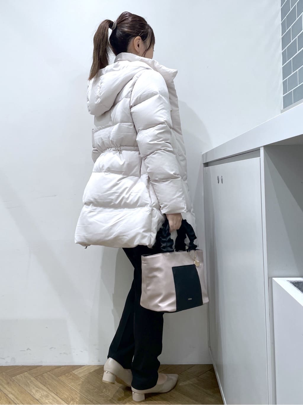 Junさんの「index｜ラメガーター編みボートネックニット【洗濯機OK】《8col／XS～LL》」を使ったコーディネート