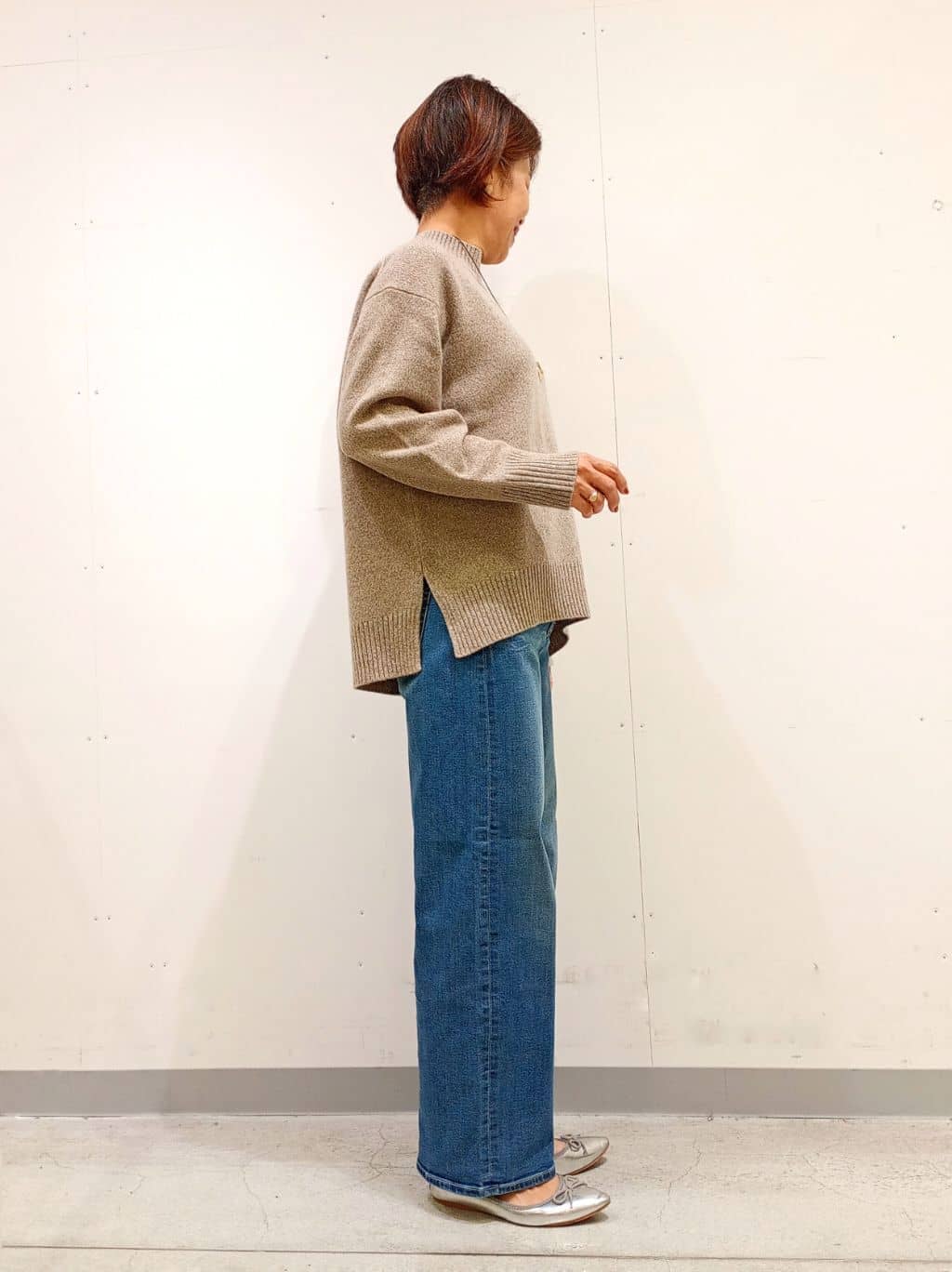 Kさんの「INDIVI｜【褒められデニム】ワイドストレート デニムパンツ」を使ったコーディネート