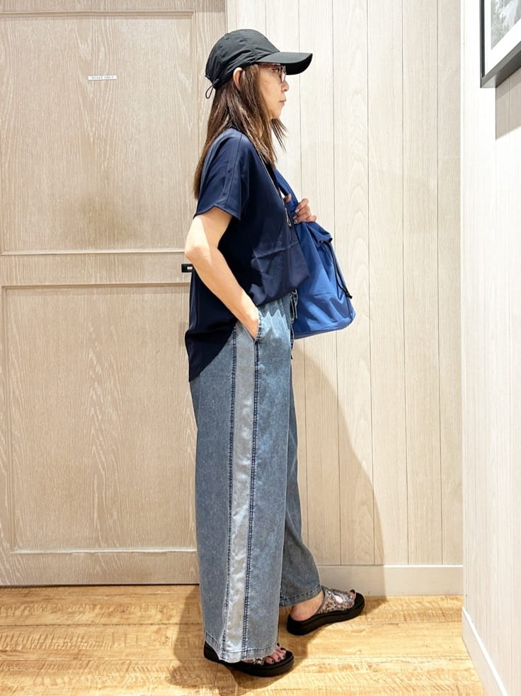 yukaさんの「SHOO･LA･RUE｜【洗える/S-LL/プチプラ】さらっとすっきりきれい見え スキッパーブラウス」を使ったコーディネート