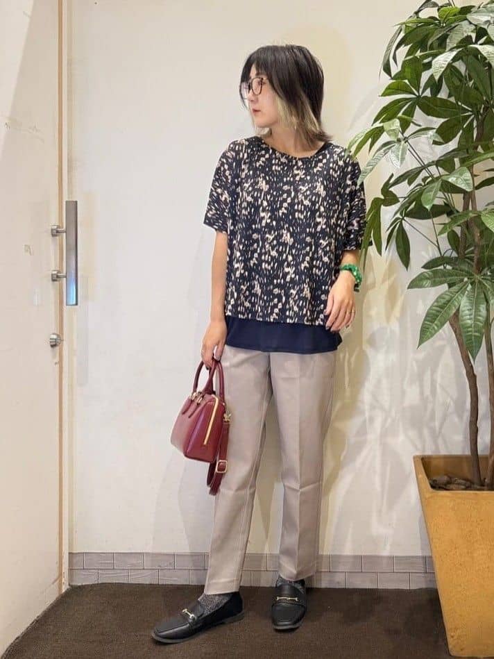 misakiさんの「SHOO･LA･RUE｜【S-LL/体型カバー】インせず着られる レイヤードトップス」を使ったコーディネート