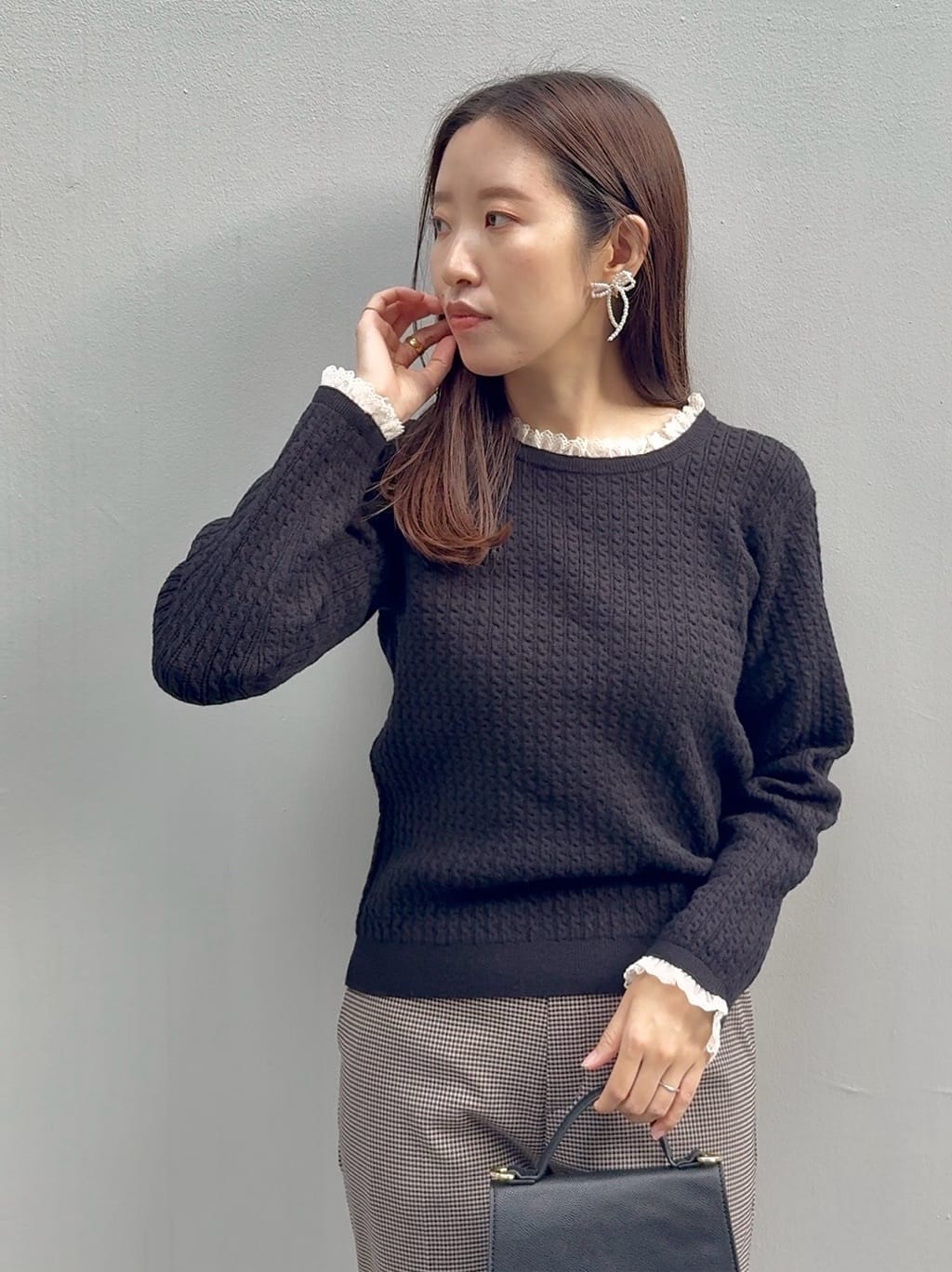 teiさんの「Couture brooch｜リボンデザイン2WAYバッグ」を使ったコーディネート