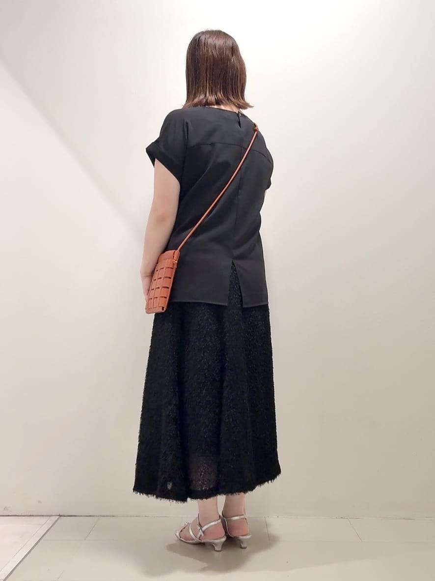 YUIさんの「UNTITLED｜【セットアップ可/はっ水/通勤】リラククール 半袖ブラウス」を使ったコーディネート