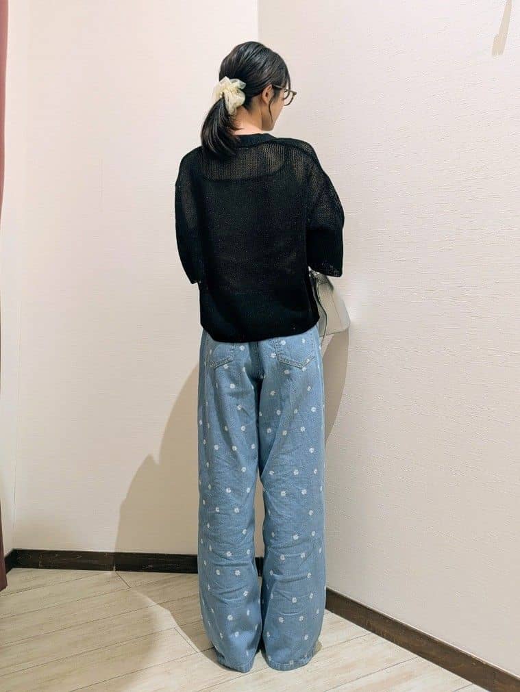 asa.さんの「SHOO･LA･RUE｜キラッと光るラメとスパンコールが印象的 メッシュカーディガン」を使ったコーディネート