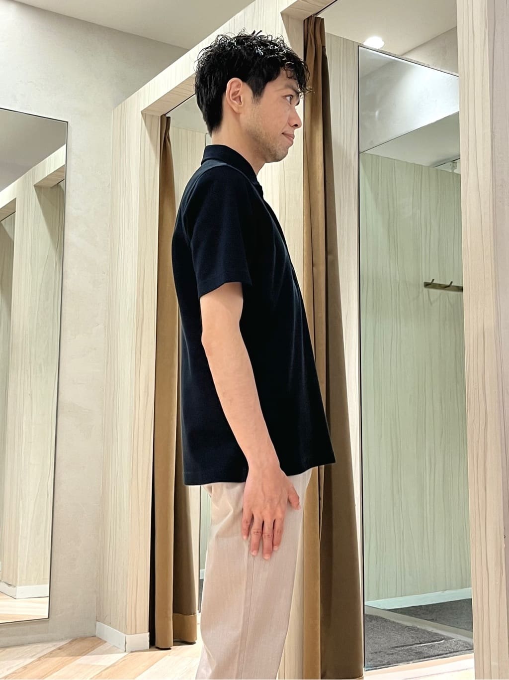 URAさんの「TAKEO KIKUCHI｜【抗菌防臭／9色5サイズ展開】ハニカムメランジ ポロシャツ」を使ったコーディネート