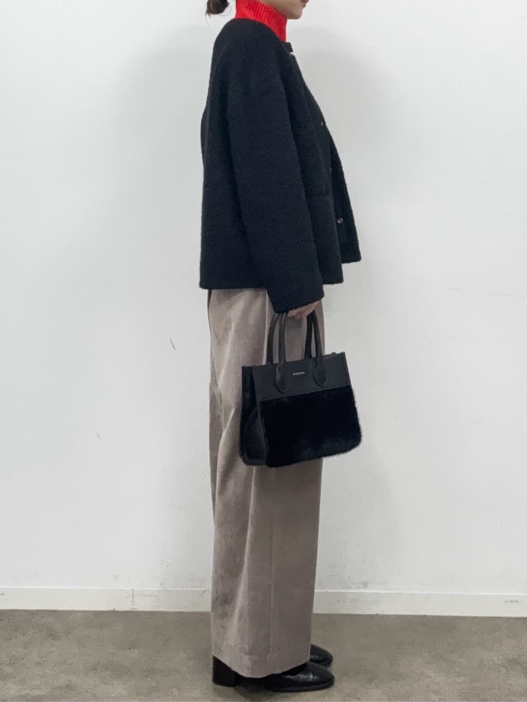 BUNさんの「DRESSTERIOR｜◆ループヤーンショートジャケット」を使ったコーディネート