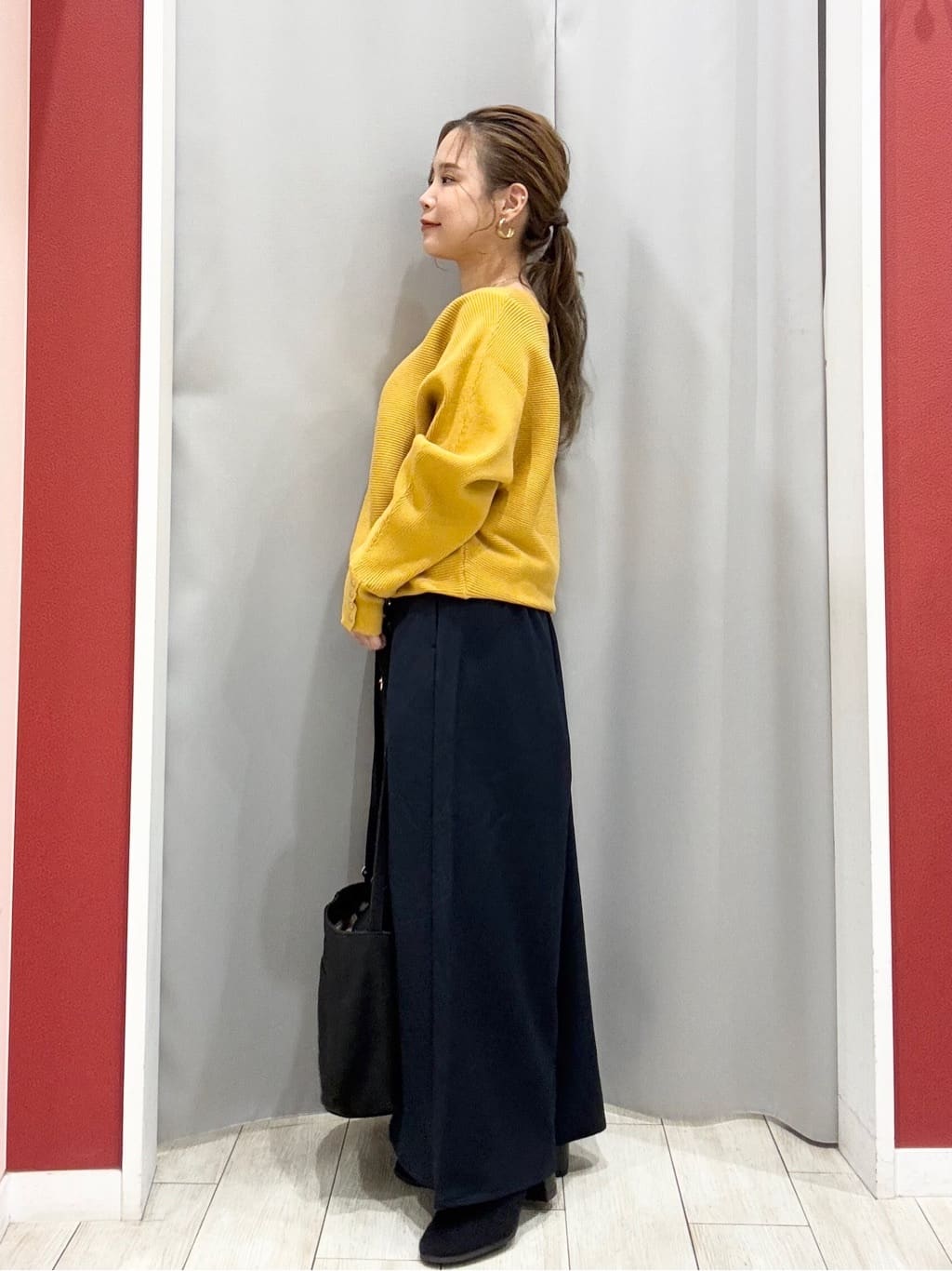 shioさんの「SHOO･LA･RUE｜【撥水/フード取り外し可】自然にくびれる あったかダイヤ柄キルトコート【CIRCRIC】」を使ったコーディネート