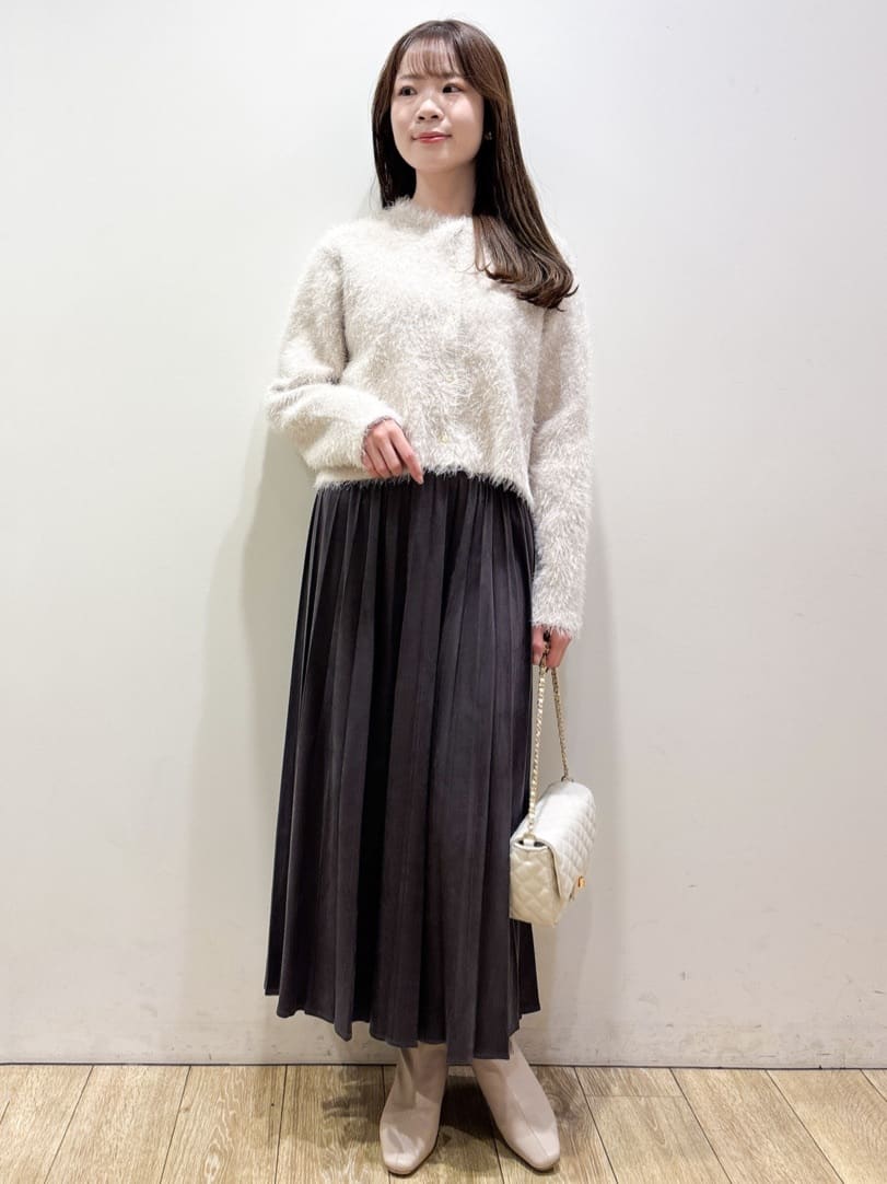 ayaさんの「index｜フェイクスウェードプリーツスカート【静電気防止加工／洗濯機OK】」を使ったコーディネート