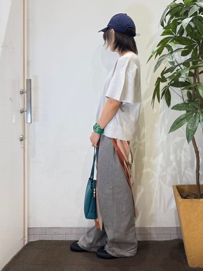 misakiさんの「SHOO･LA･RUE｜暑い夏も軽やかに デニムイージーワイドパンツ」を使ったコーディネート
