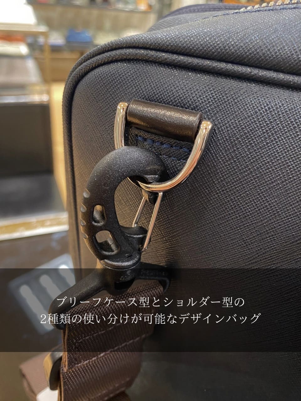 小南大和さんの「TAKEO KIKUCHI｜コーデュラ（R） コーティング ブリーフケース」を使ったコーディネート