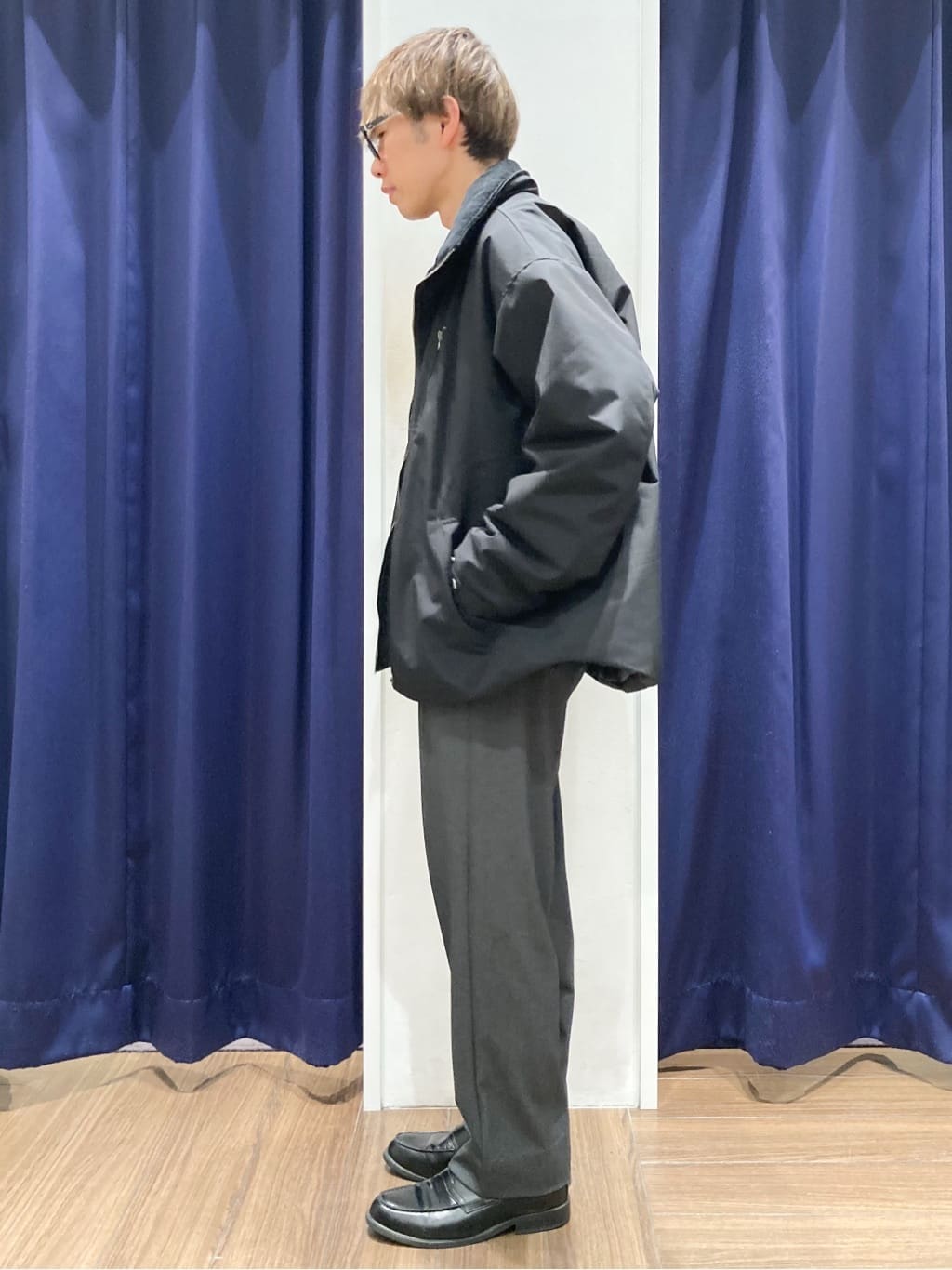 つーじーさんの「THE SHOP TK｜【大人の上品カジュアルを叶える】ハグするニット 洗濯機OK／6色展開」を使ったコーディネート