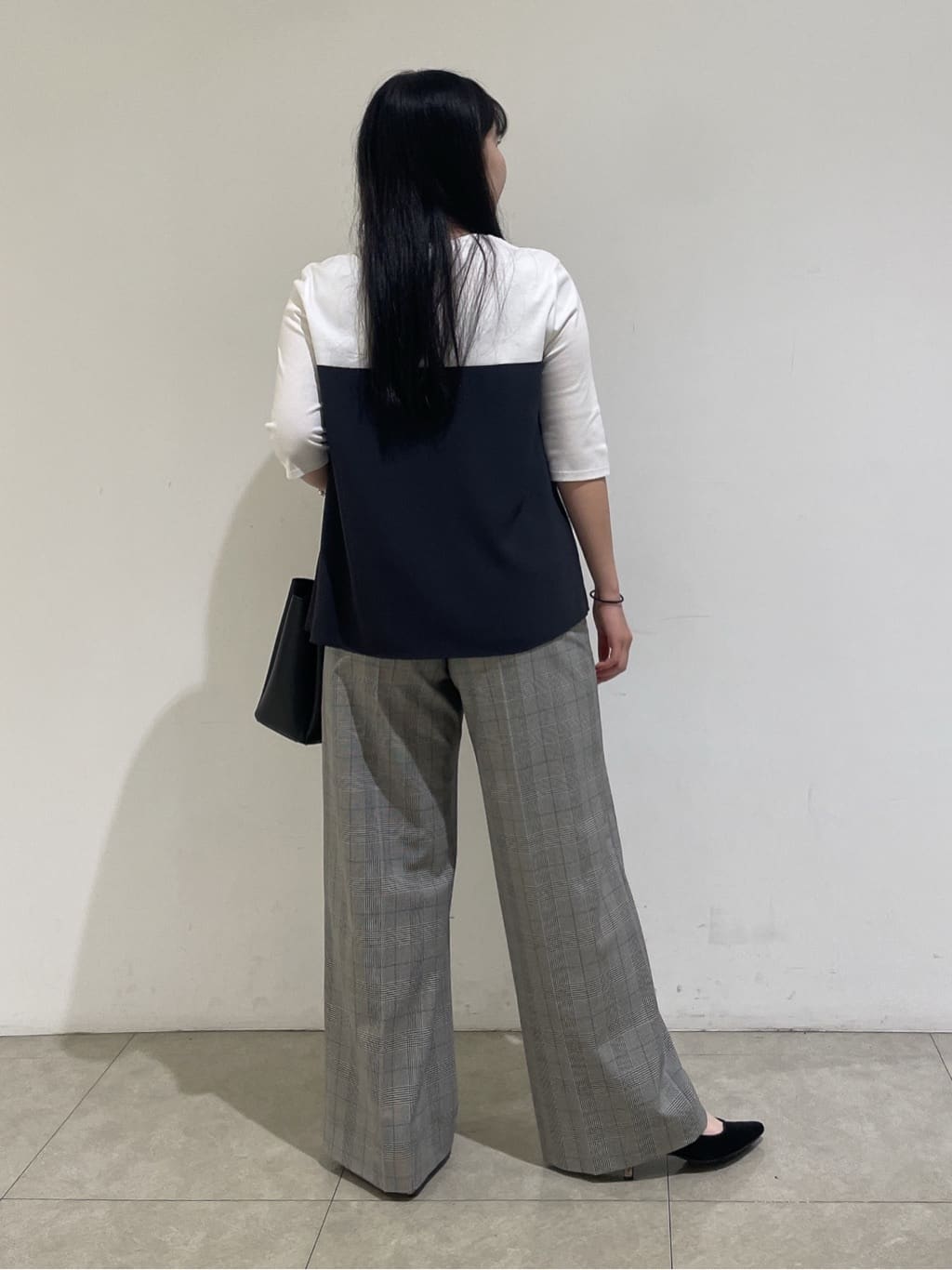 emikaさんの「INDIVI｜【褒められパンツ】ワンタックワイドパンツ」を使ったコーディネート