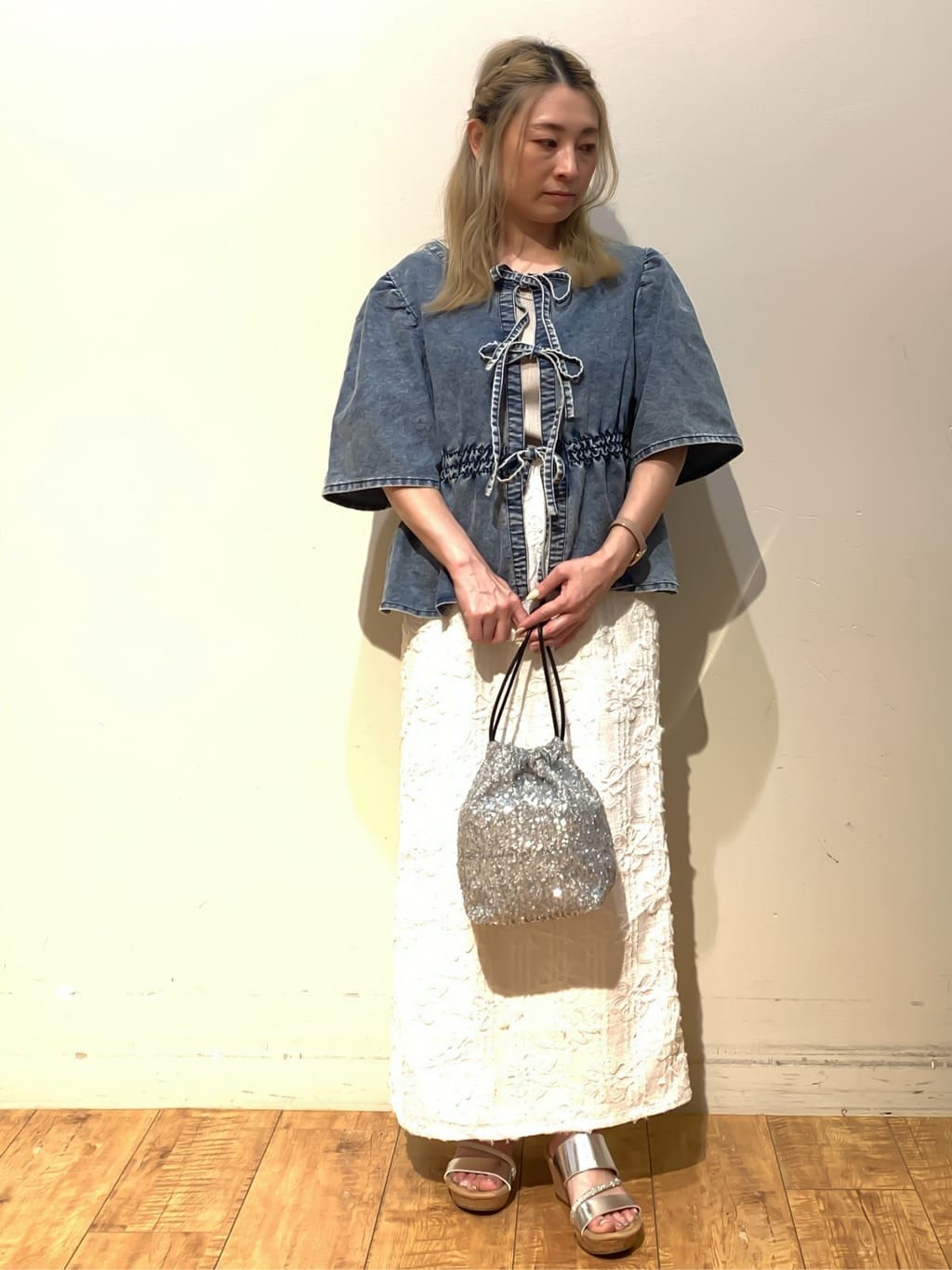 MEGさんの「SHOO･LA･RUE｜◆【洗える/S-LL】色違いで揃えたい テレコリブタンクトップ」を使ったコーディネート
