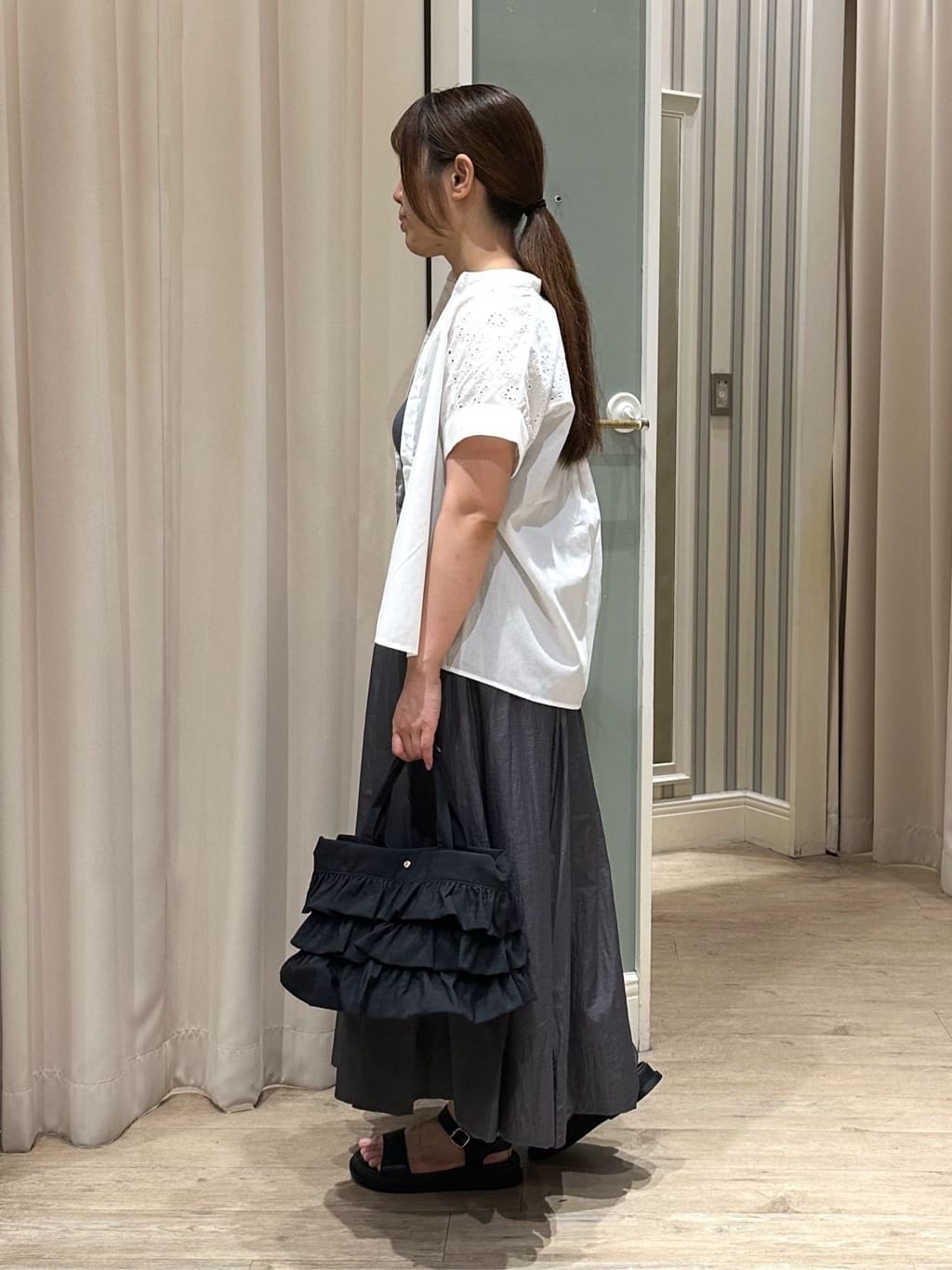 Ririさんの「grove｜涼やかさと上品さを兼ね備えた　レースシャツブラウス」を使ったコーディネート
