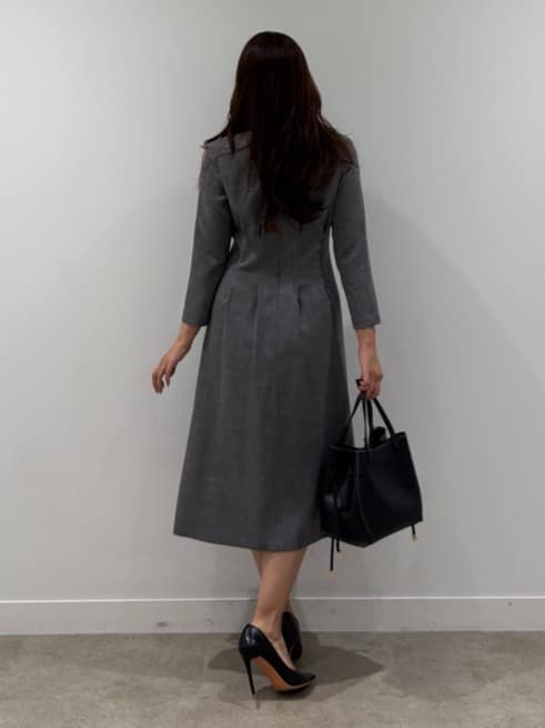 MISAKIさんの「COUP DE CHANCE｜【手洗い可／日本製】タックデザインワンピース」を使ったコーディネート