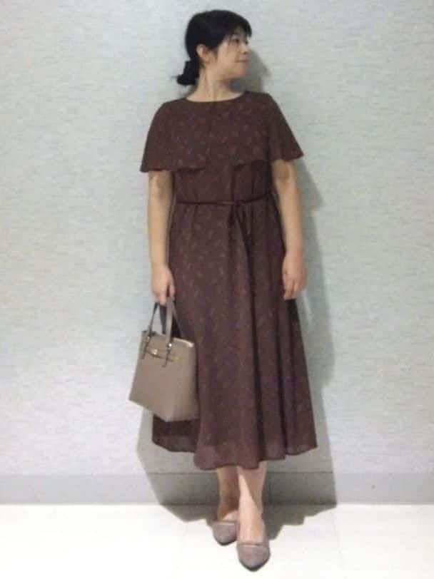 sakoさんの「Reflect｜【撥水／二の腕カバー】ケープデザインワンピース」を使ったコーディネート