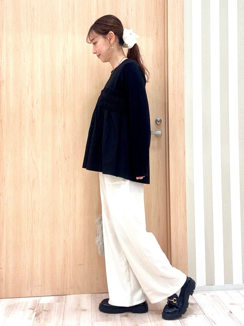 ririさんの「SHOO･LA･RUE｜【S-LL】1枚でコーデが決まる ビスチェ風ドッキングトップス」を使ったコーディネート