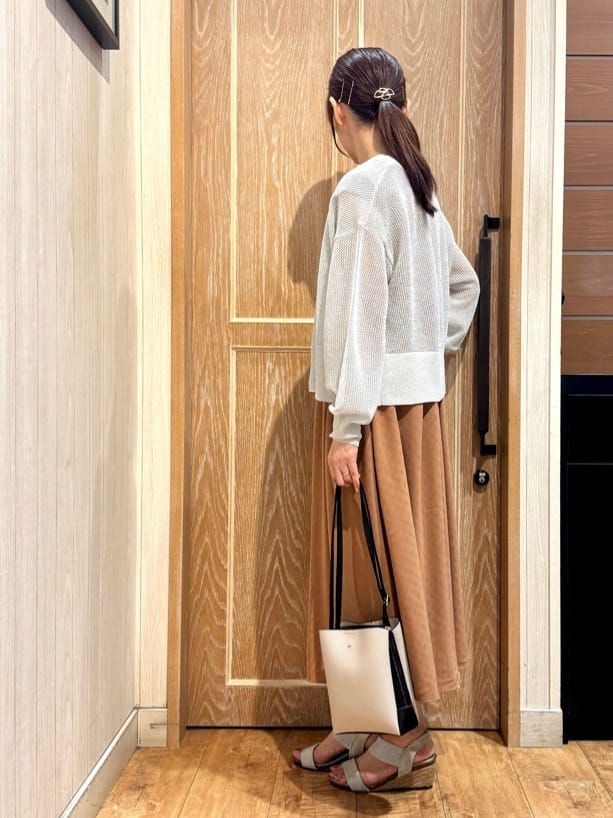 KAORIさんの「SHOO･LA･RUE｜キラッと光るラメとスパンコールが印象的 メッシュカーディガン」を使ったコーディネート