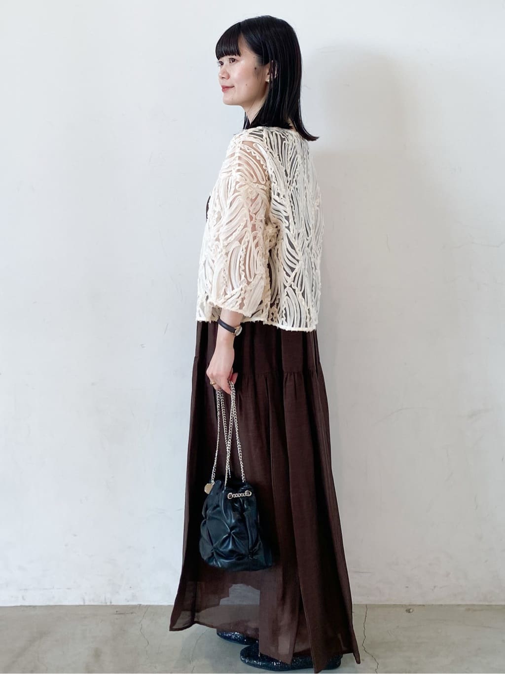 haruさんの「OPAQUE.CLIP｜シアー刺繍レース前開きブラウス【洗濯機洗い可】」を使ったコーディネート