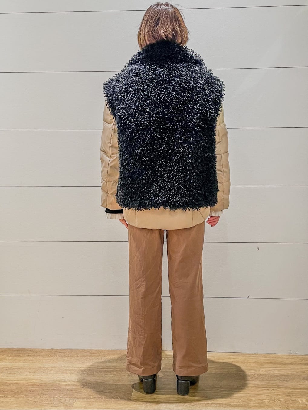 Ryoさんの「THE SHOP TK｜プラスするだけでこなれ見え ボアベスト」を使ったコーディネート