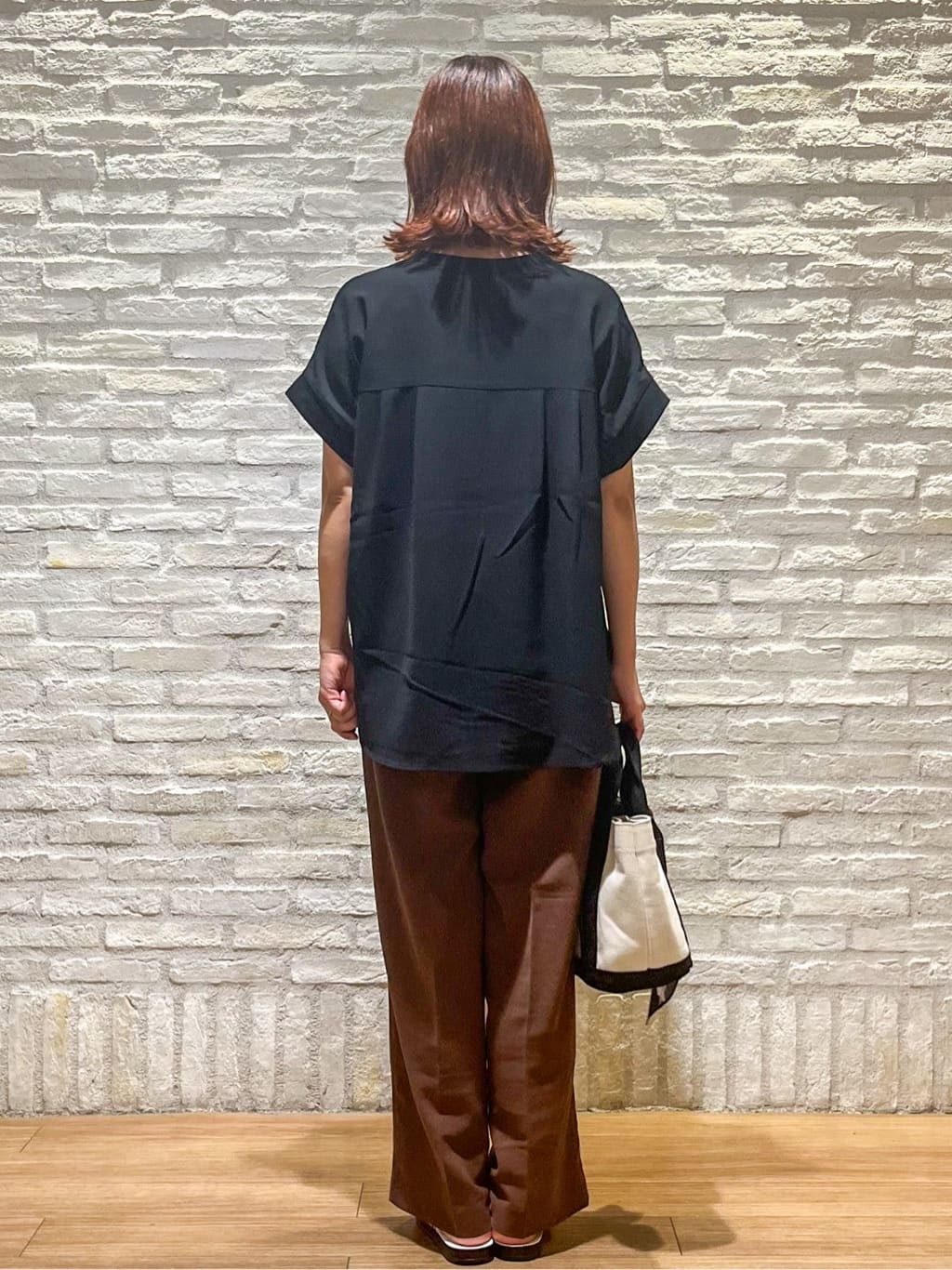 さくらさんの「OPAQUE.CLIP｜《7色展開／SS-LLサイズ》ストレッチスキッパーブラウス／セットアップ対応【洗濯機洗い可／防シワ】」を使ったコーディネート