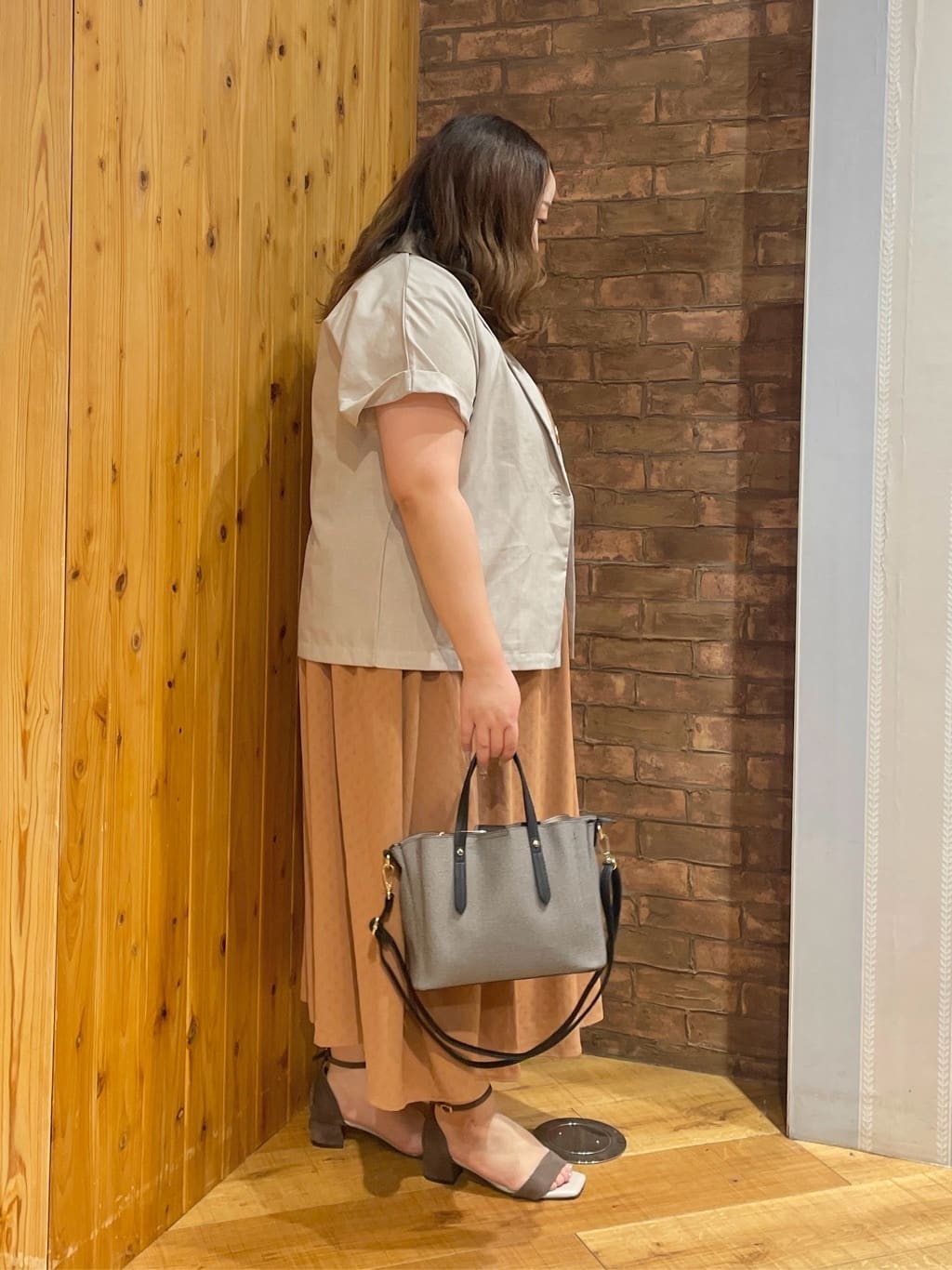 Risaさんの「SHOO･LA･RUE｜【S-LL】さらりと着たい大人のための 麻調半袖ジャケット」を使ったコーディネート