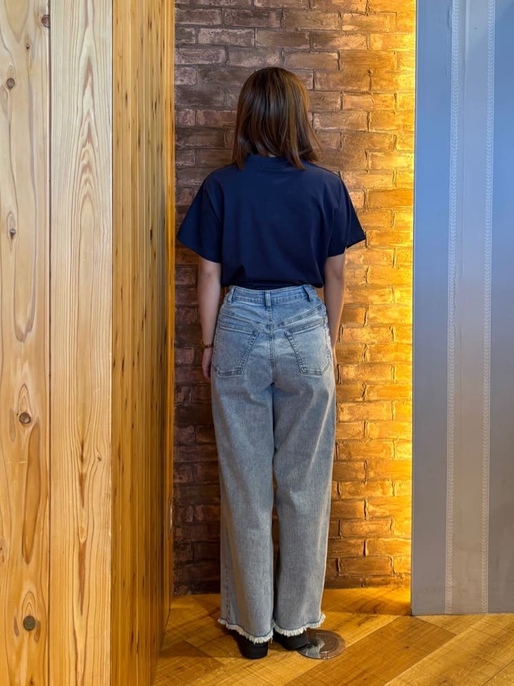 mieさんの「SHOO･LA･RUE｜【S-LL/ひんやり/UV】選べる6柄でそれぞれ欲しくなる プリントTシャツ」を使ったコーディネート