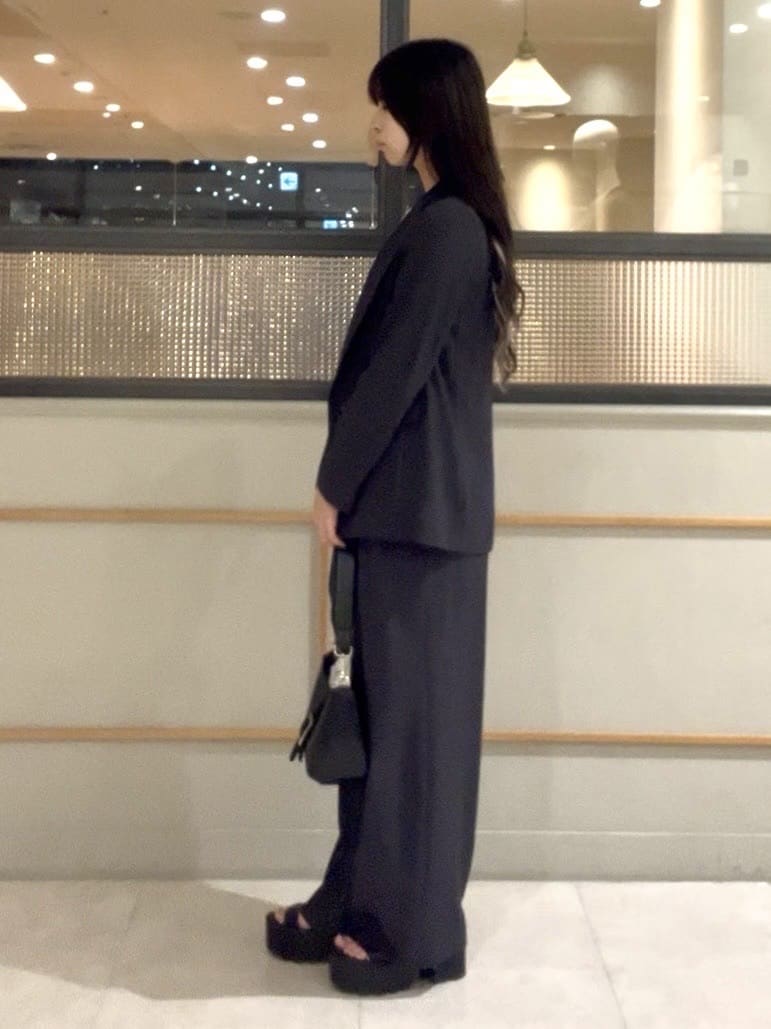 kumiさんの「INDIVI｜【着心地◎！】タックワイドパンツ」を使ったコーディネート