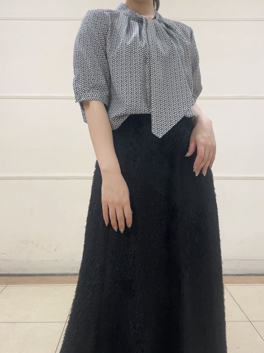 watanabeさんの「UNTITLED｜【通勤/オフィス】ジオメ柄ボウタイブラウス」を使ったコーディネート