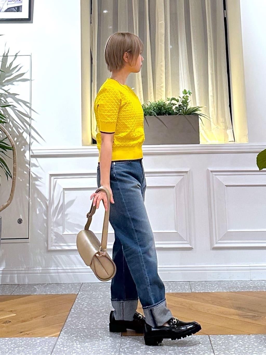 なべこさんの「DRESSTERIOR｜【6色展開/オンオフ】レース編みハーフスリーブニット」を使ったコーディネート