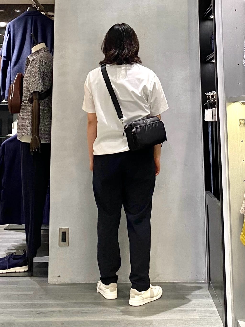 nishiさんの「TAKEO KIKUCHI｜【抗菌防臭／5サイズ展開】ハイゲージポンチ Tシャツ」を使ったコーディネート