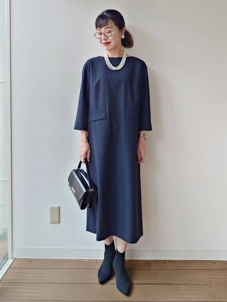 MUTSUKOさんの「UNTITLED｜【アレンジ自在】ロングパール調ネックレス」を使ったコーディネート