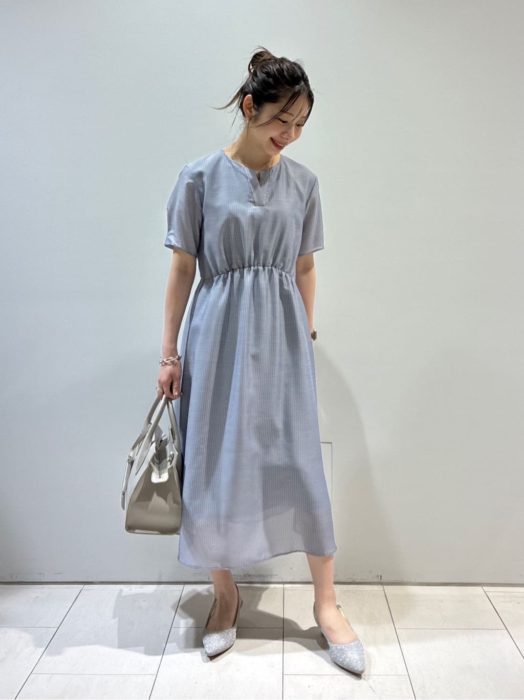 KAOさんの「INDIVI｜◆【合皮／マルチWAY／サブバッグ付】ミニショルダーバッグ」を使ったコーディネート