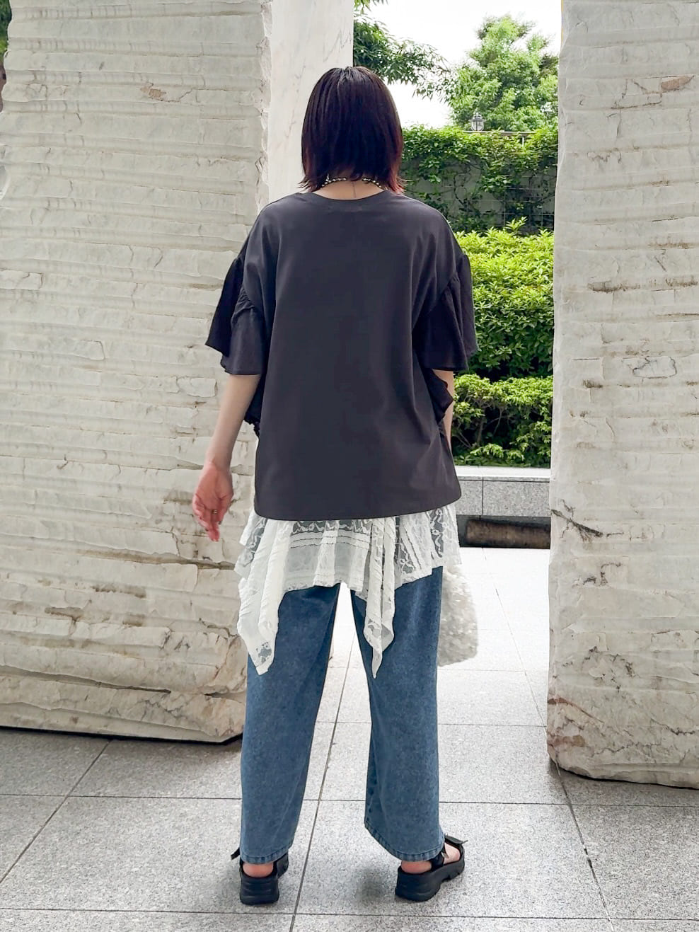 𝐜𝐡𝐢𝐤𝐚さんの「SHOO･LA･RUE｜【S-LL】サイドラインがアクセント イージーデニムパンツ」を使ったコーディネート